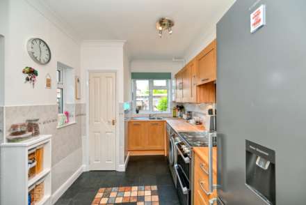 Briants Avenue, Caversham, Image 10