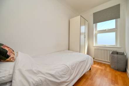 Briants Avenue, Caversham, Image 12