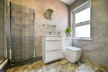 Briants Avenue, Caversham, Image 14