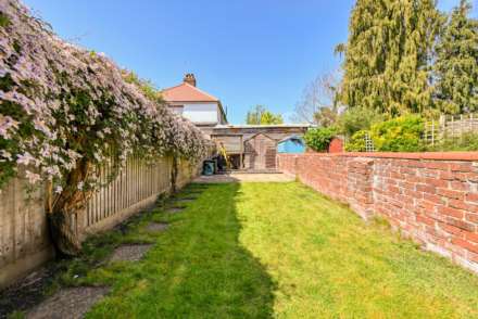 Briants Avenue, Caversham, Image 4