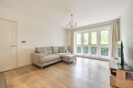 Luscinia View, Reading, Image 3