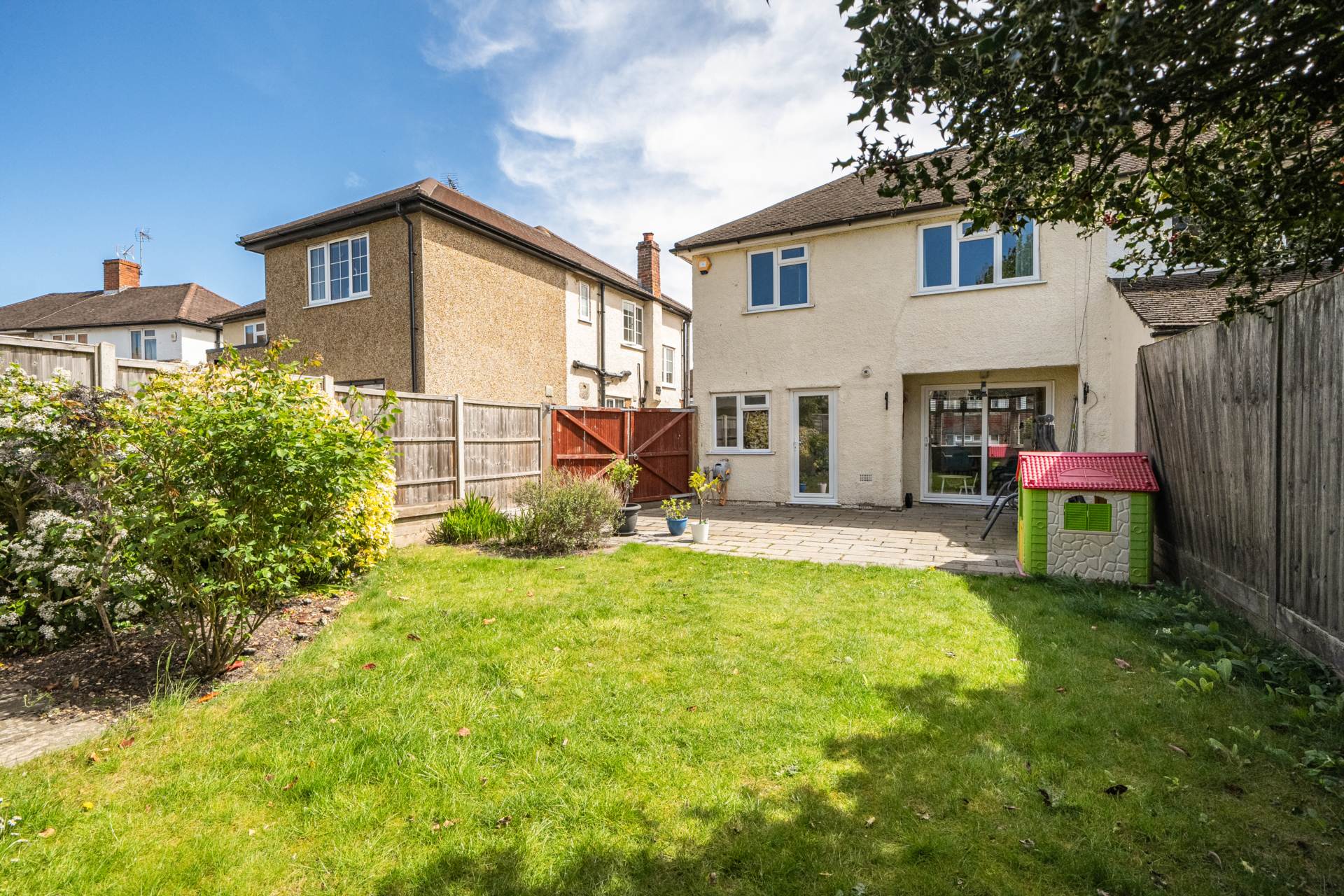 Cawsam Gardens, Caversham, Image 15