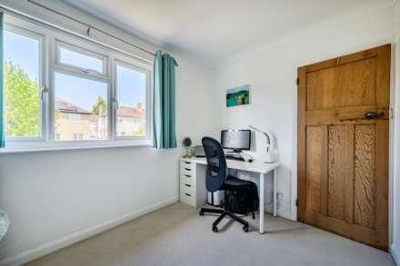 Cawsam Gardens, Caversham, Image 10