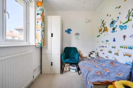 Cawsam Gardens, Caversham, Image 11