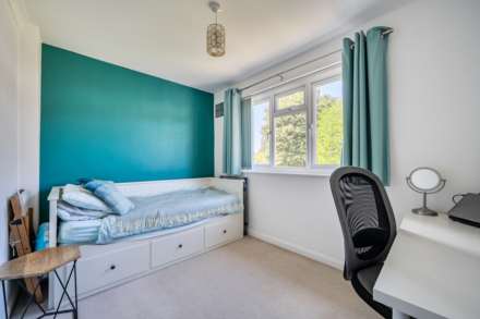 Cawsam Gardens, Caversham, Image 9