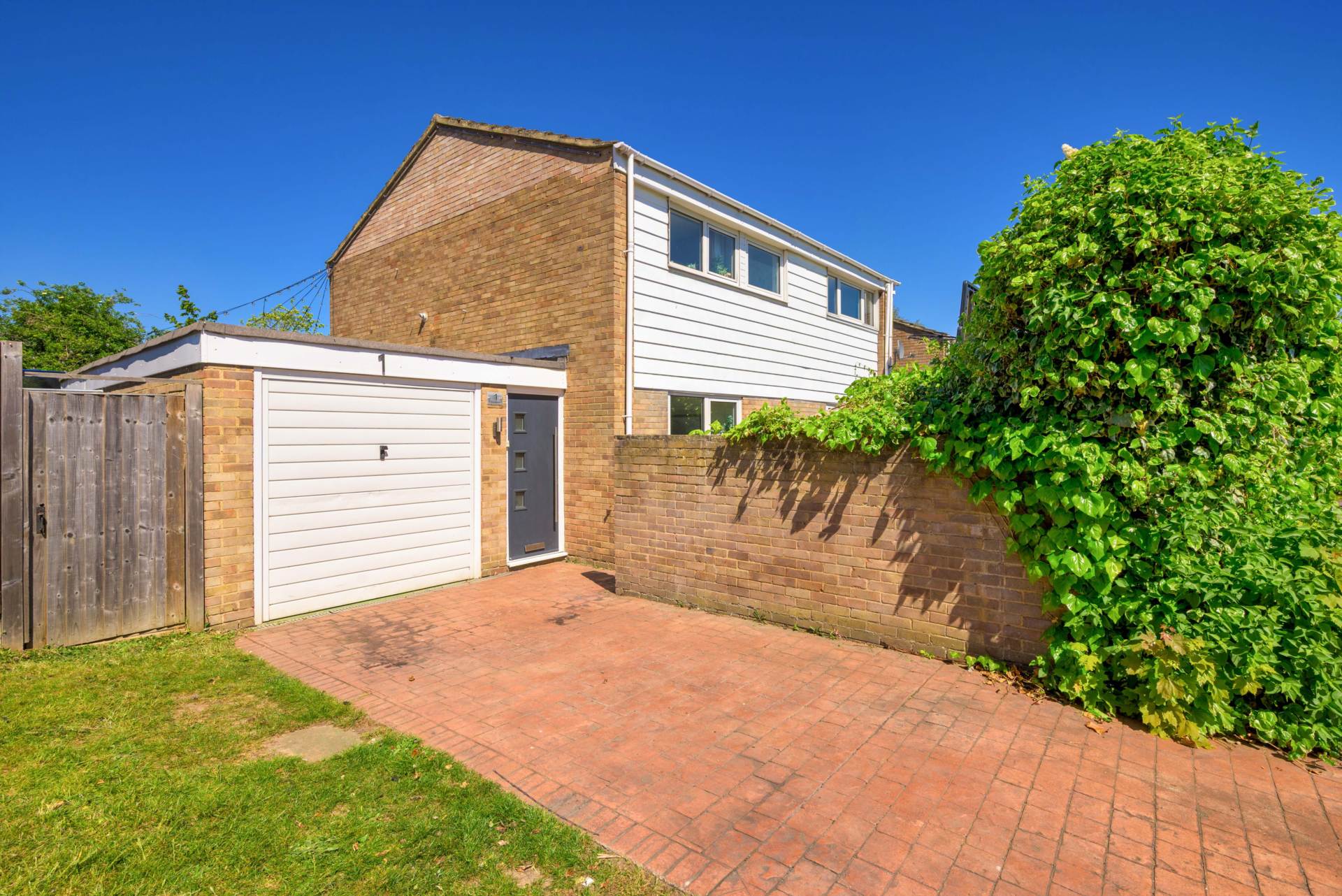 Blackwater Close, Caversham Park, Image 1