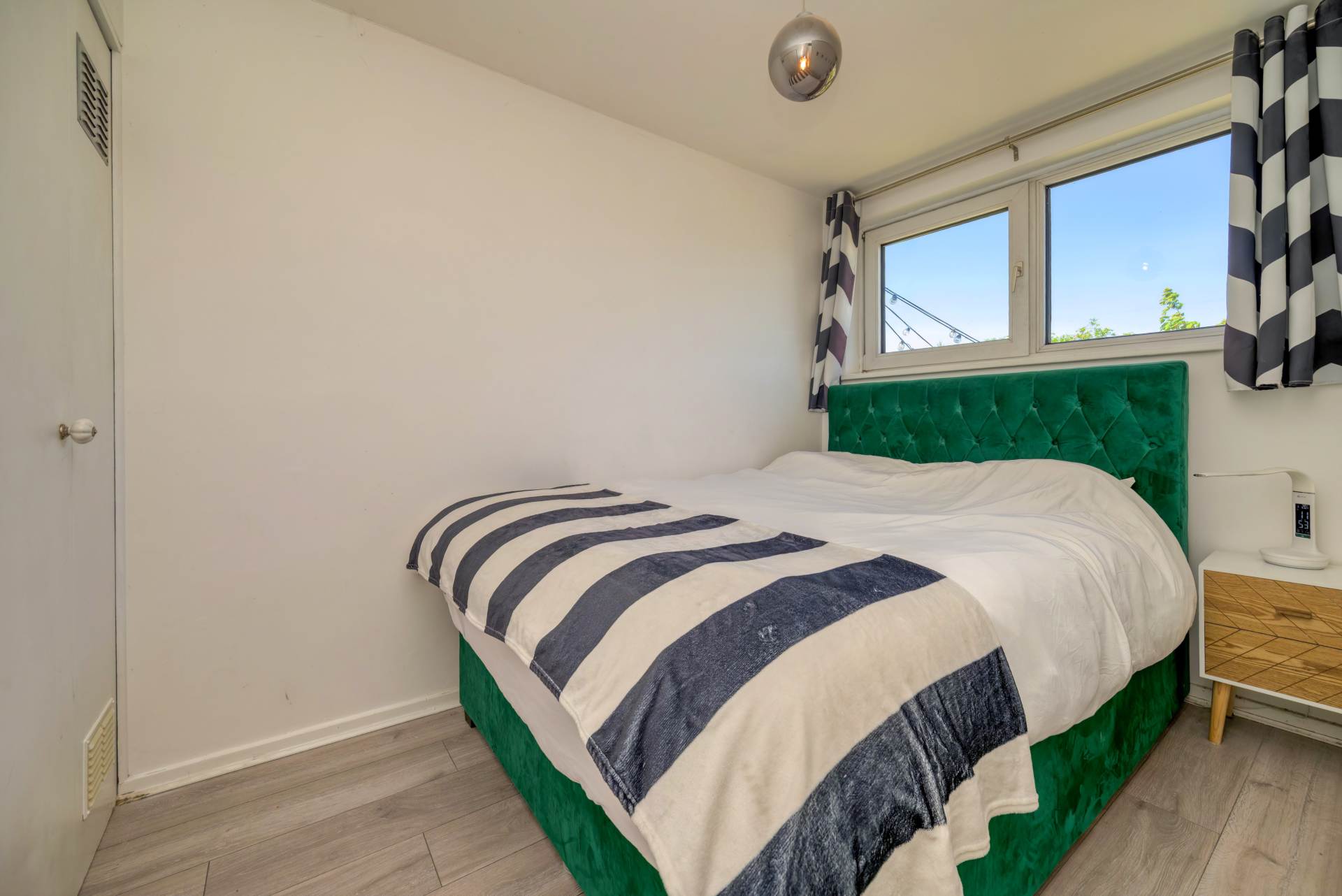 Blackwater Close, Caversham Park, Image 17