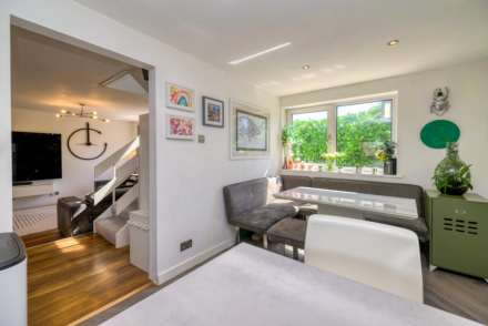 Blackwater Close, Caversham Park, Image 12