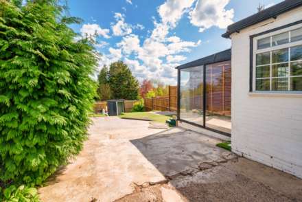 Henley Road, Caversham, Image 12