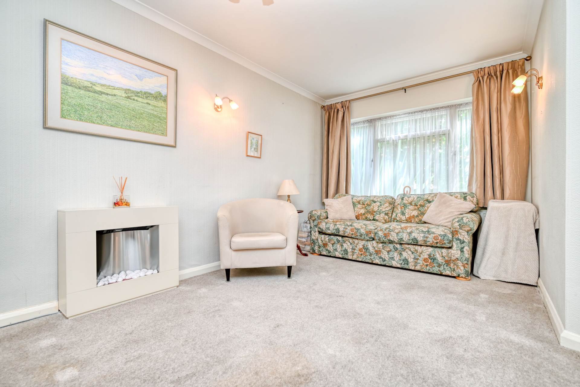 Ellesmere Close, Reading, Image 5
