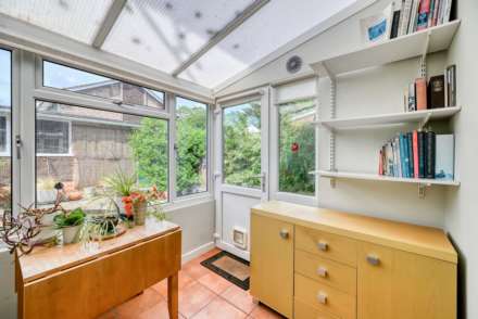 Ellesmere Close, Reading, Image 10