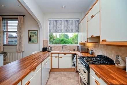 St.Peters Avenue, Caversham, Image 13