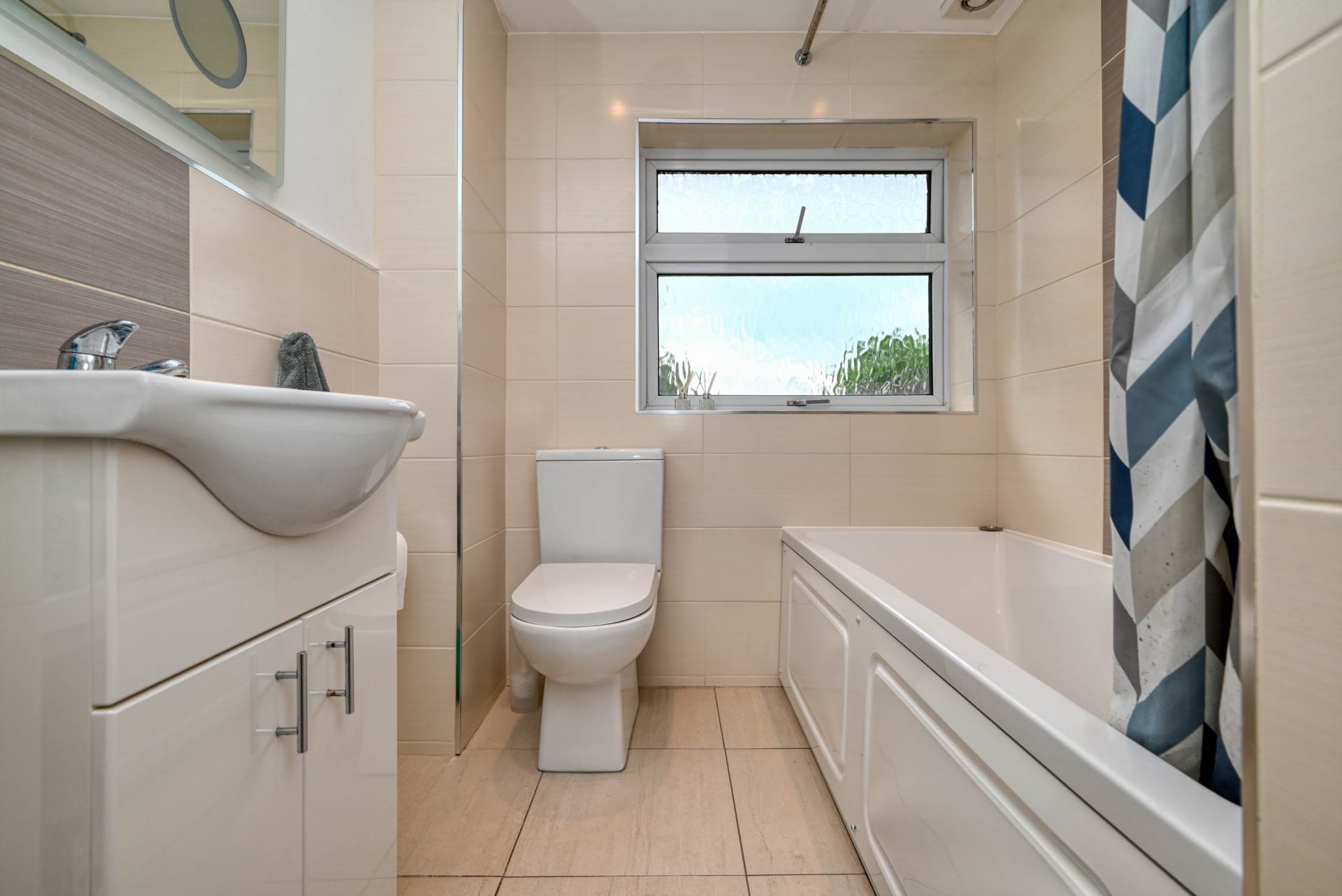 Redberry Close, Caversham Park, Image 4