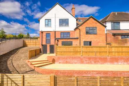Henley Road, Caversham, Image 4