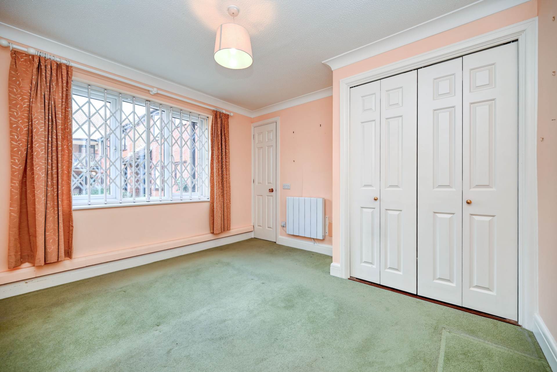 Chiltern Court, Emmer Green, Image 4