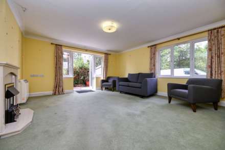 Chiltern Court, Emmer Green, Image 2