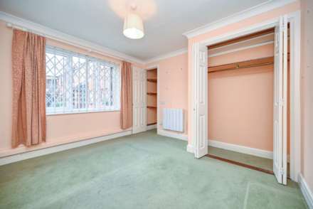 Chiltern Court, Emmer Green, Image 8