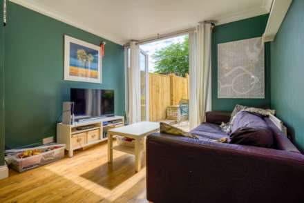 Surley Row, Emmer Green, Image 2