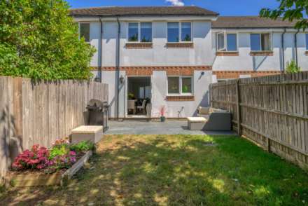 Sailcloth Close, Reading, Image 19