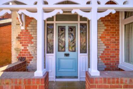 Oakley Road, Caversham Heights, Image 2