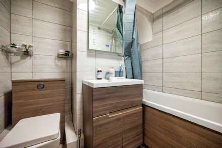 Regent Court, Reading, Image 9