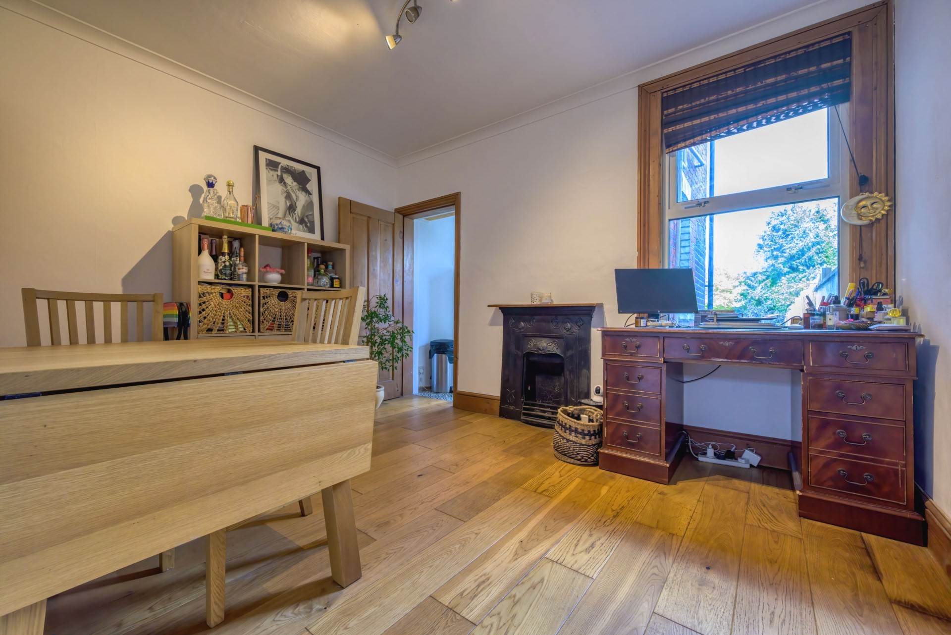Gosbrook Road, Caversham, Image 4