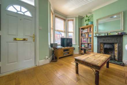 Gosbrook Road, Caversham, Image 3