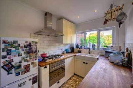 Gosbrook Road, Caversham, Image 6