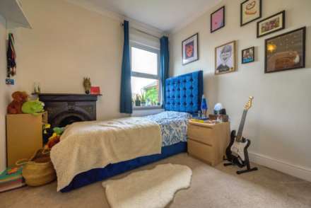 Gosbrook Road, Caversham, Image 9