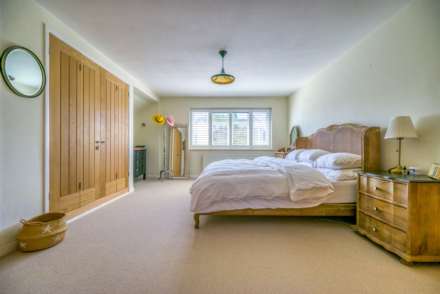 Conisboro Avenue, Caversham Heights, Image 22