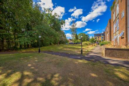 Belgravia Court, Reading, Image 12