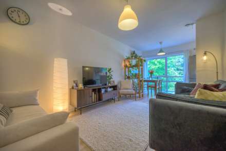 Belgravia Court, Reading, Image 5