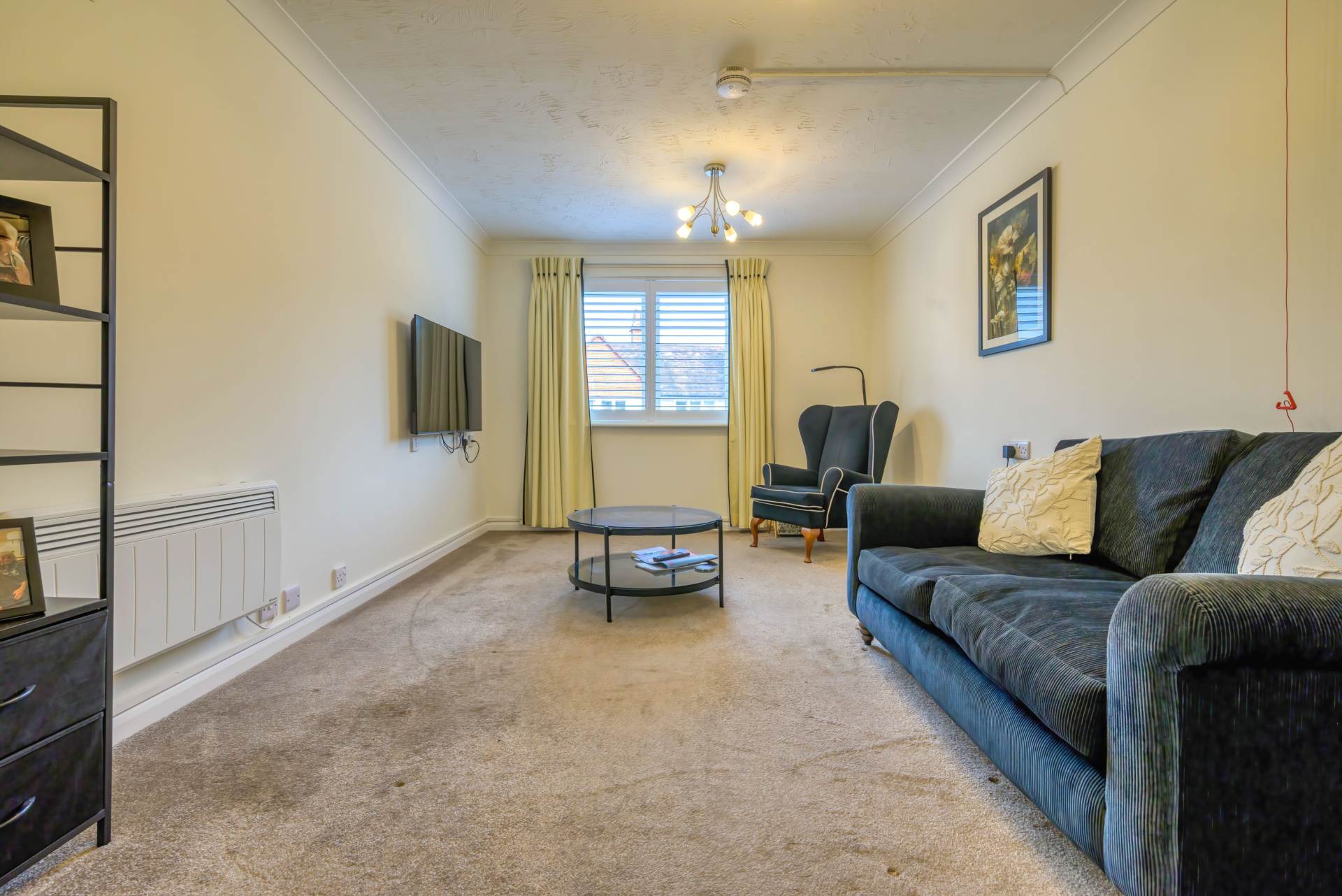 Priory Court, Caversham, Image 3