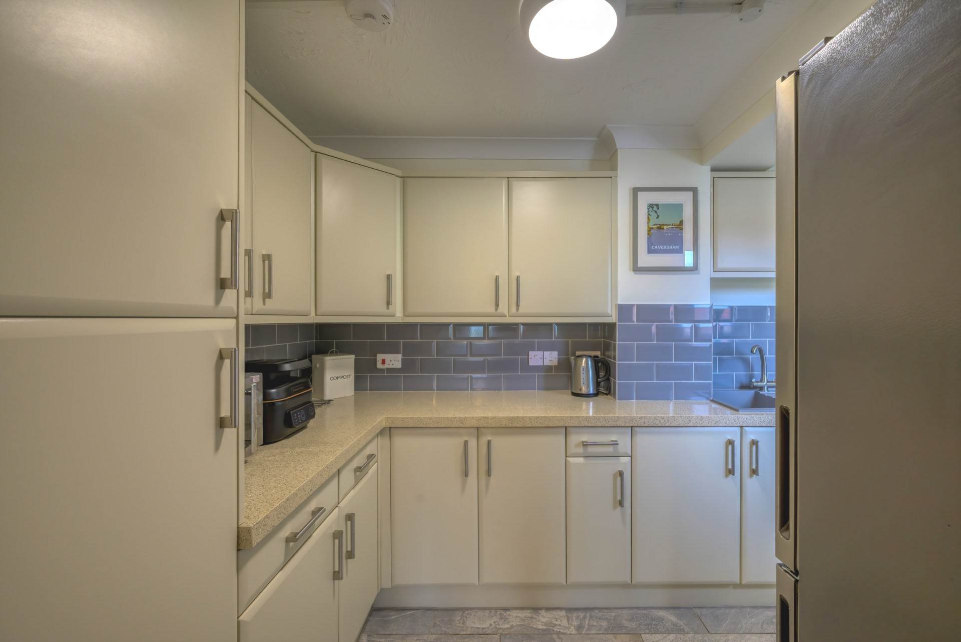 Priory Court, Caversham, Image 7