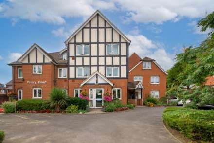 Priory Court, Caversham