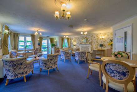 Priory Court, Caversham, Image 10