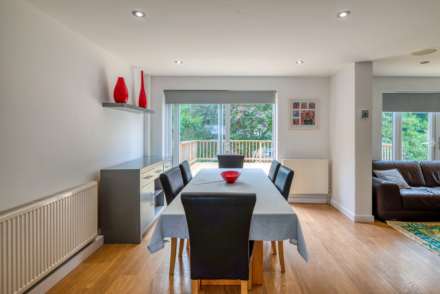 Gayhurst Close, Caversham Park, Image 6