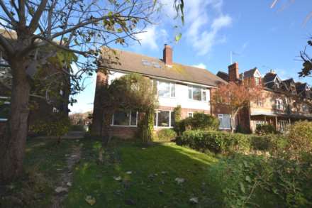 Mill Green, Caversham, Image 9