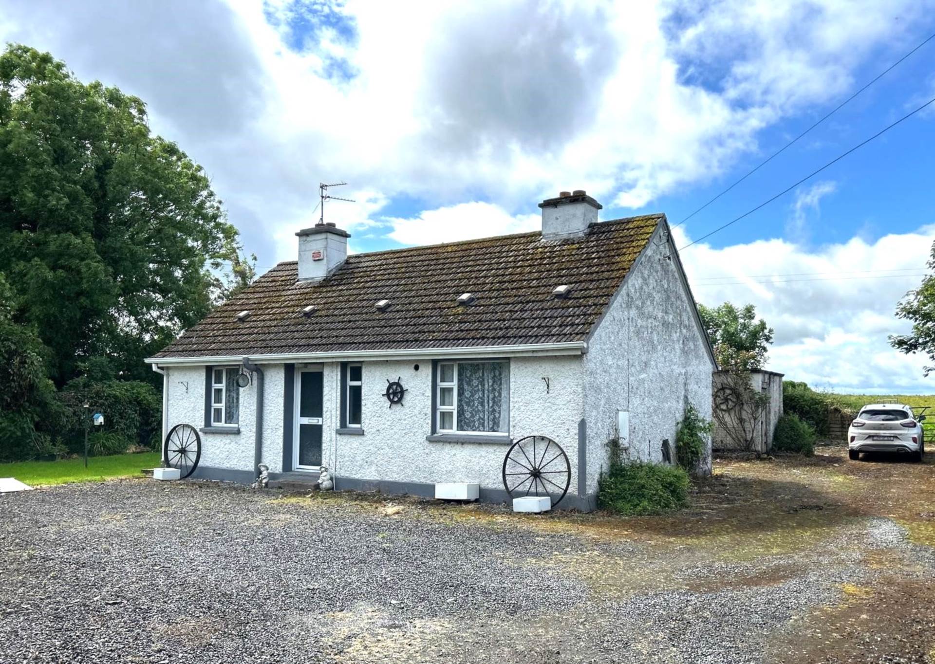 Fernamona, Cloneygowan, R35R625