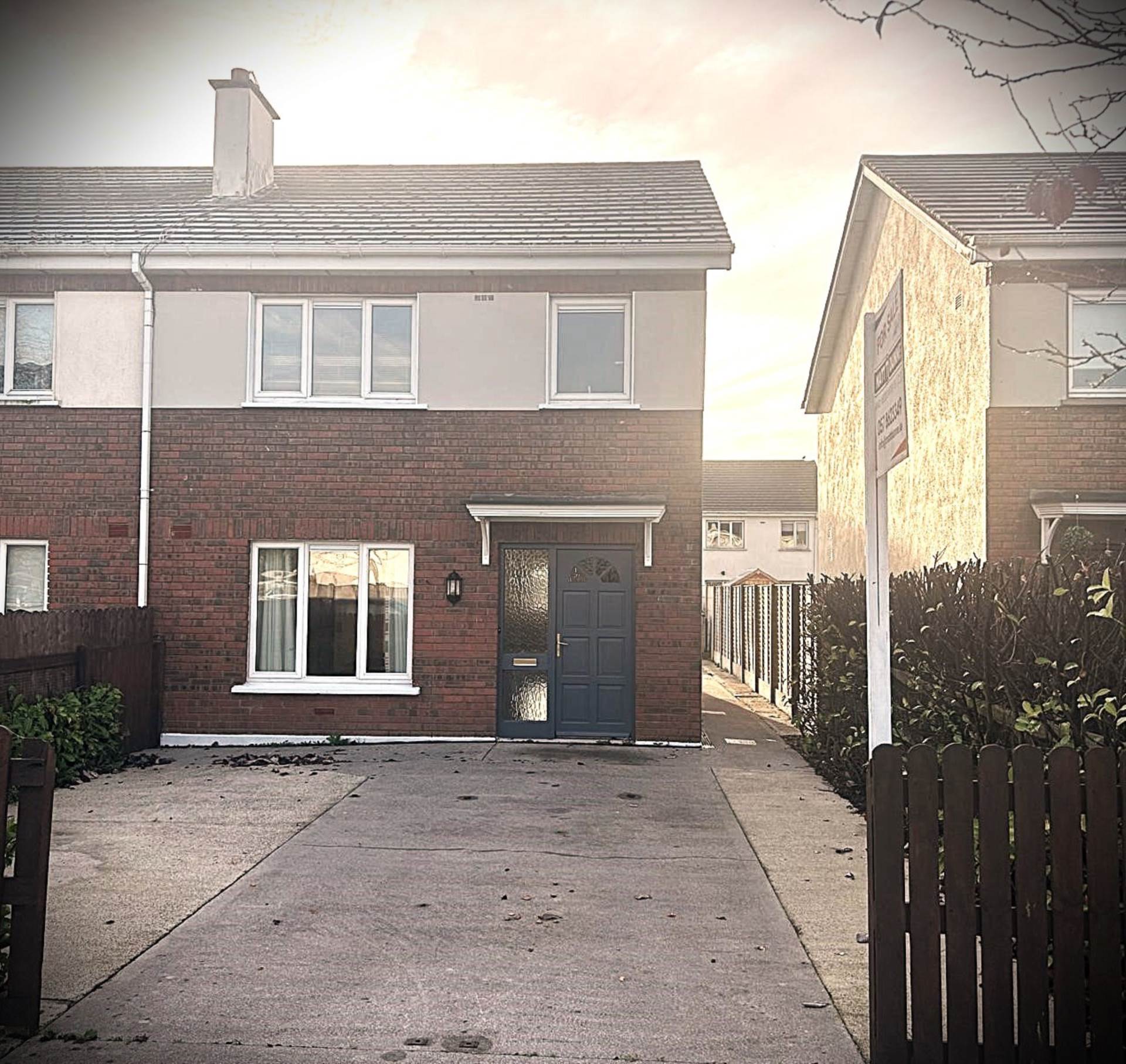 8 Oak View, Ballacollig- Beautiful 3 Bed Semi, overlooking The Green