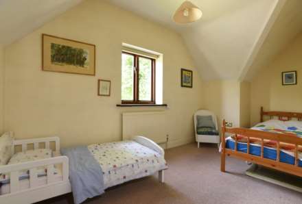 Hastings Hill, Churchill, Image 11
