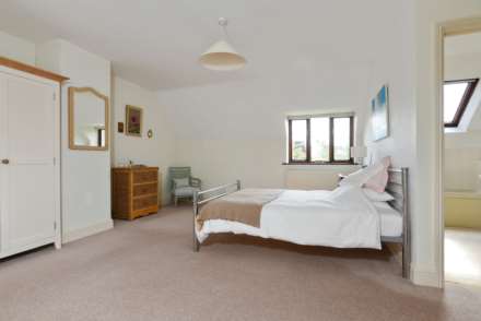 Hastings Hill, Churchill, Image 7