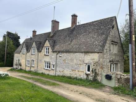 2 Bedroom Semi-Detached, The Green, Fifield