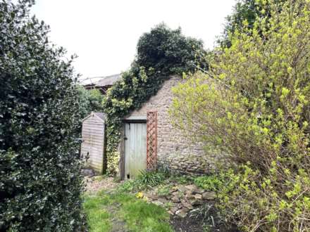 The Green, Fifield, Image 10