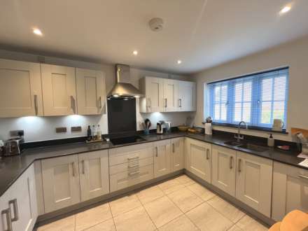 Swailbrook Place, Kingham, Image 3