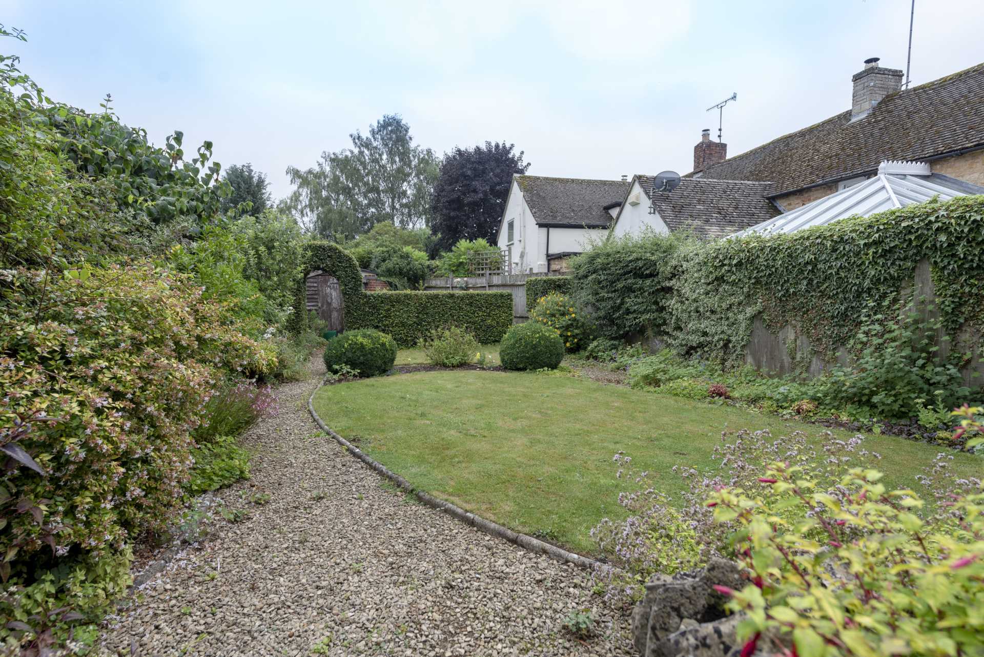 Lower End, Salford, Image 11
