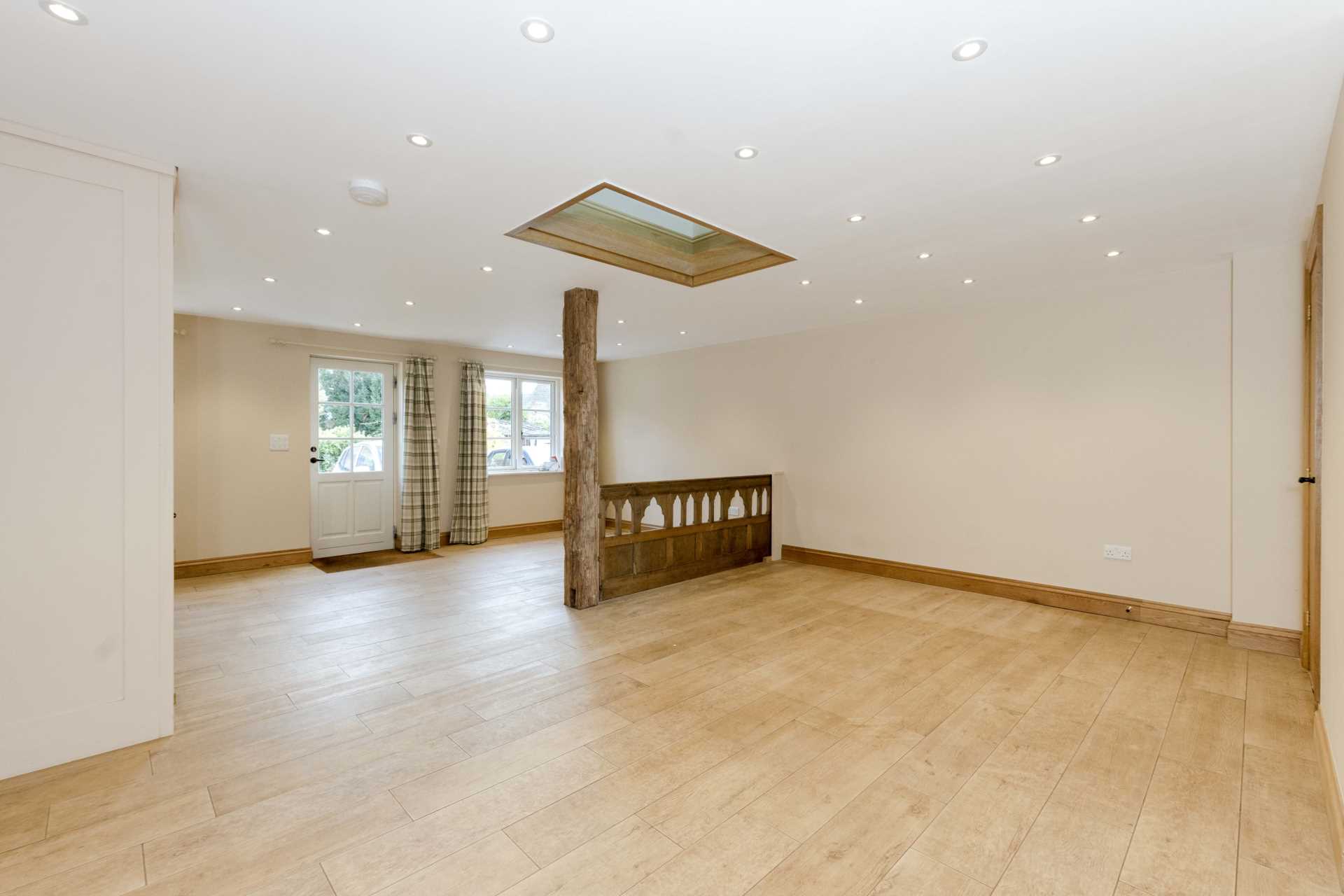West End, Kingham, Image 6