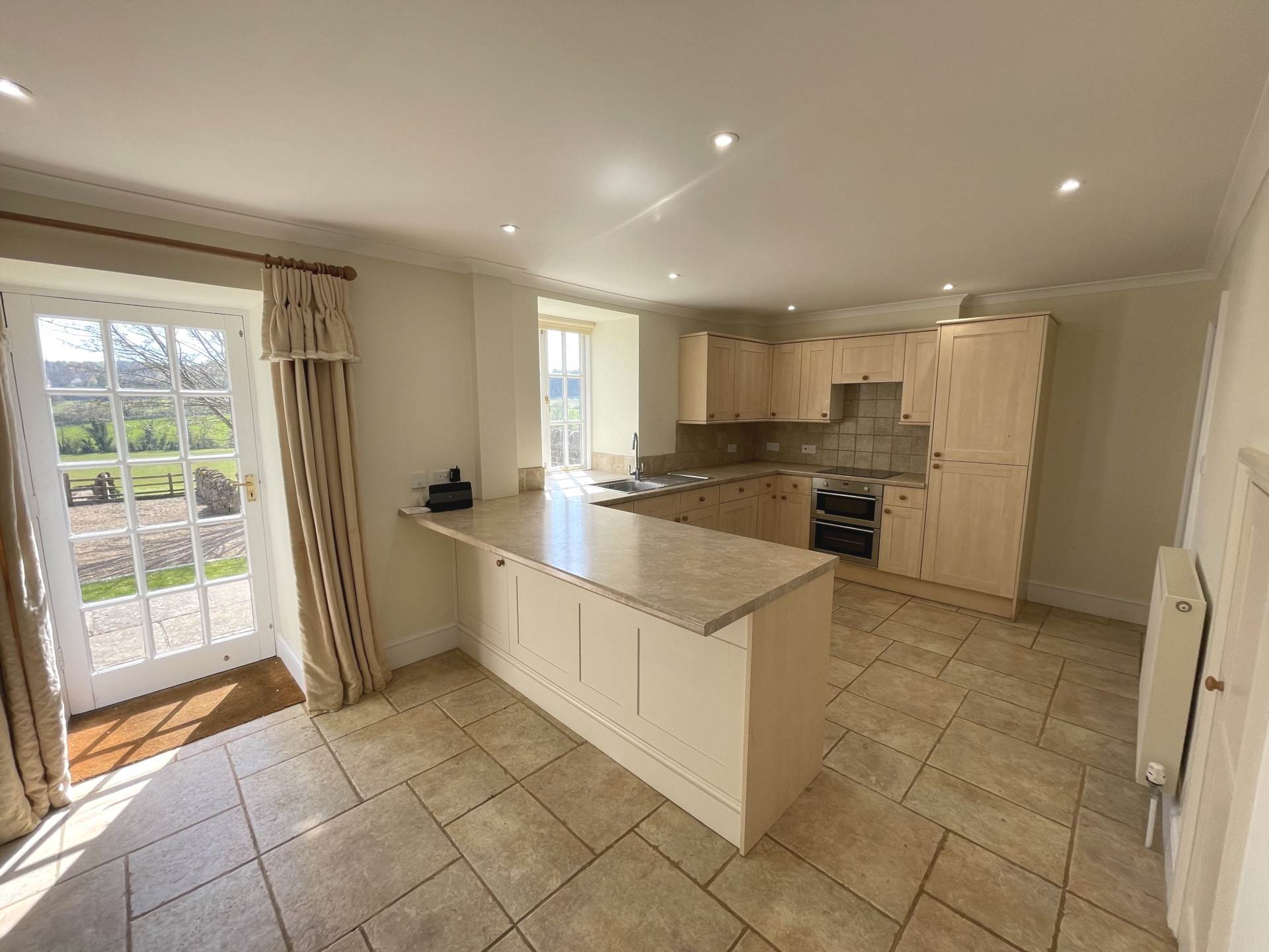 The Cottage, Holywell Farm, Wigginton, Image 4