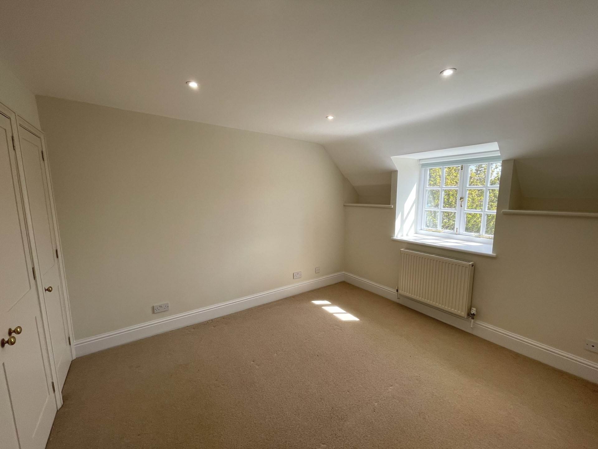 The Cottage, Holywell Farm, Wigginton, Image 6