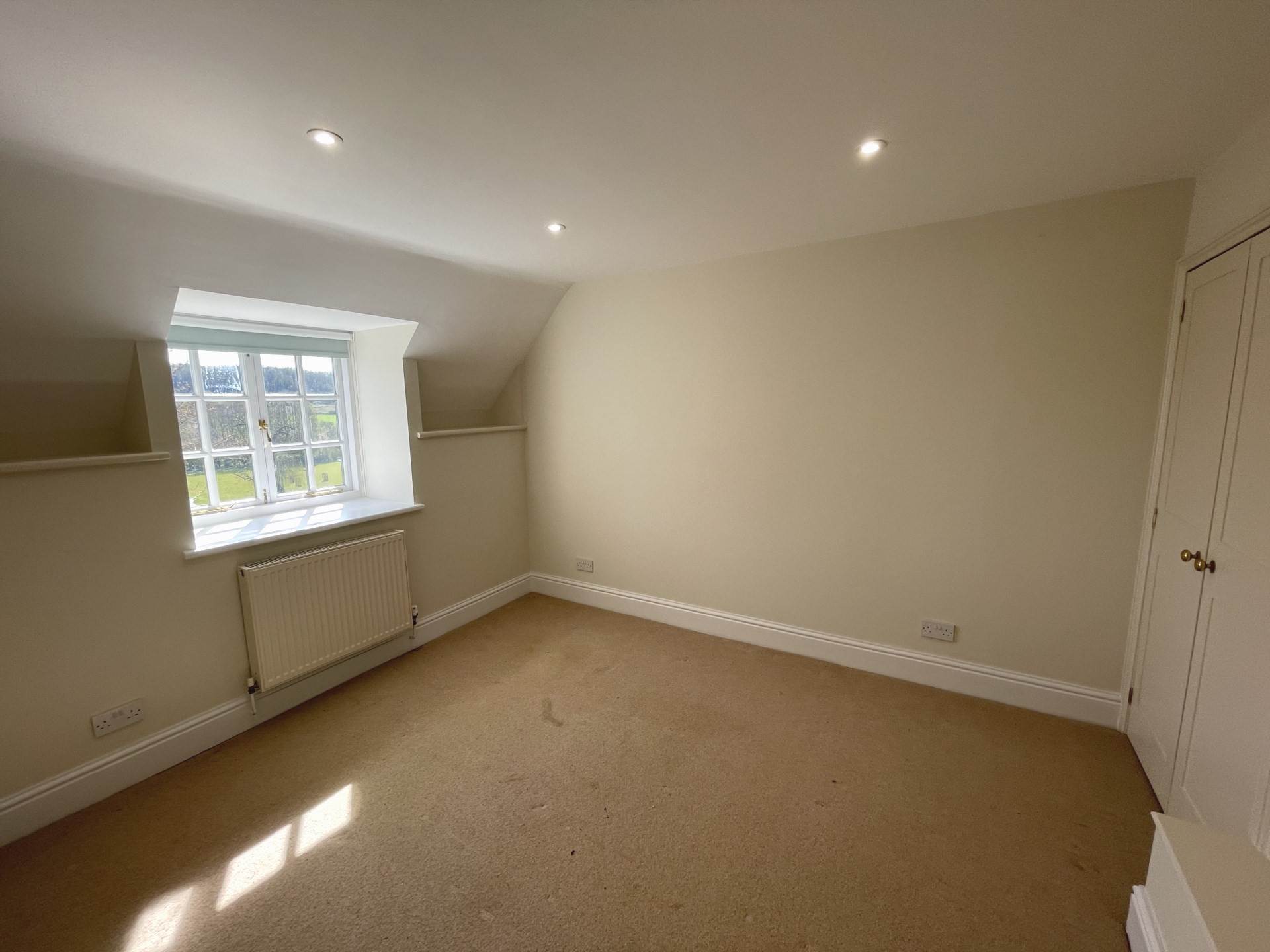 The Cottage, Holywell Farm, Wigginton, Image 8